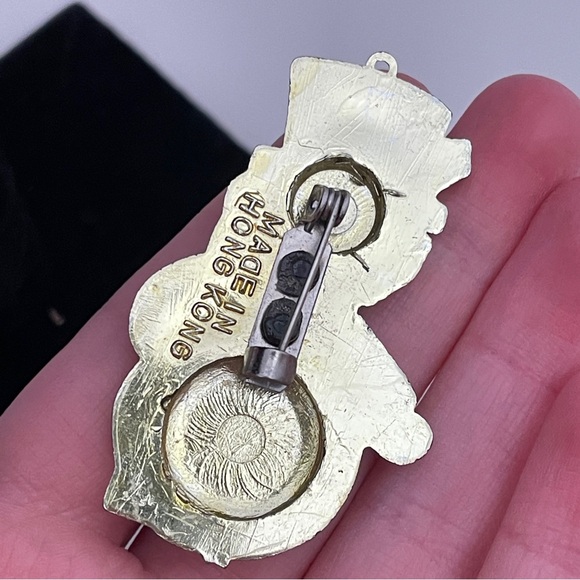 Vintage Christmas Winter Holiday Festive Gifting Snowman Retro Pin / Brooch - Picture 8 of 11